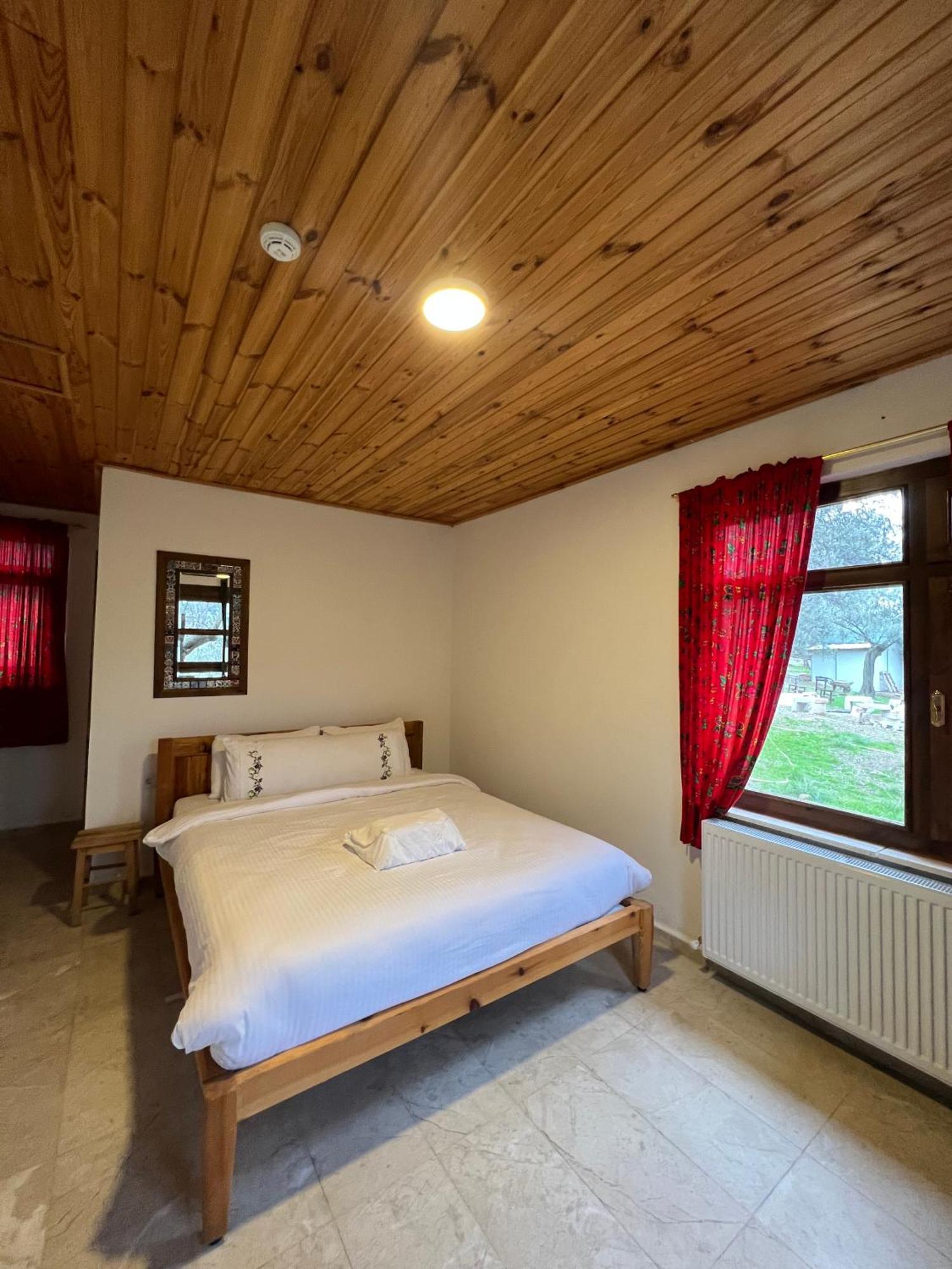 Yiva Kazdaglari Hotel Mehmetalani Екстериор снимка